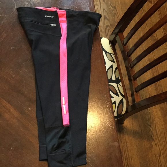 Nike Dri-fit capri - Picture 7 of 7